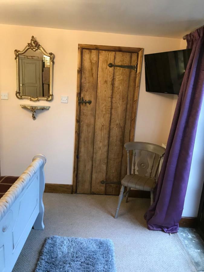 Hen Cloud Cottage Upper Hulme ภายนอก รูปภาพ